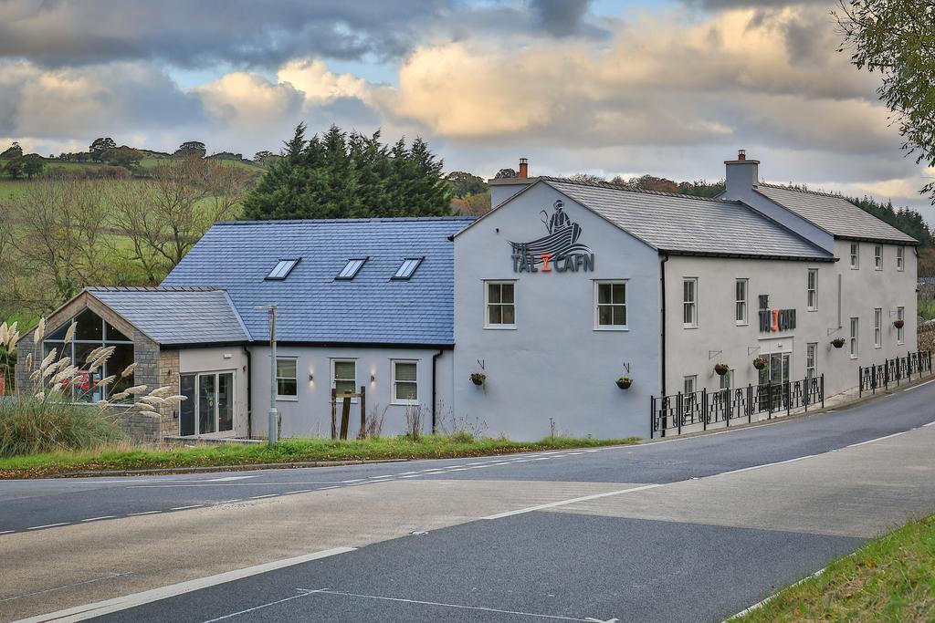 Tal Y Cafn Free House Tal-y-Cafn 외부 사진