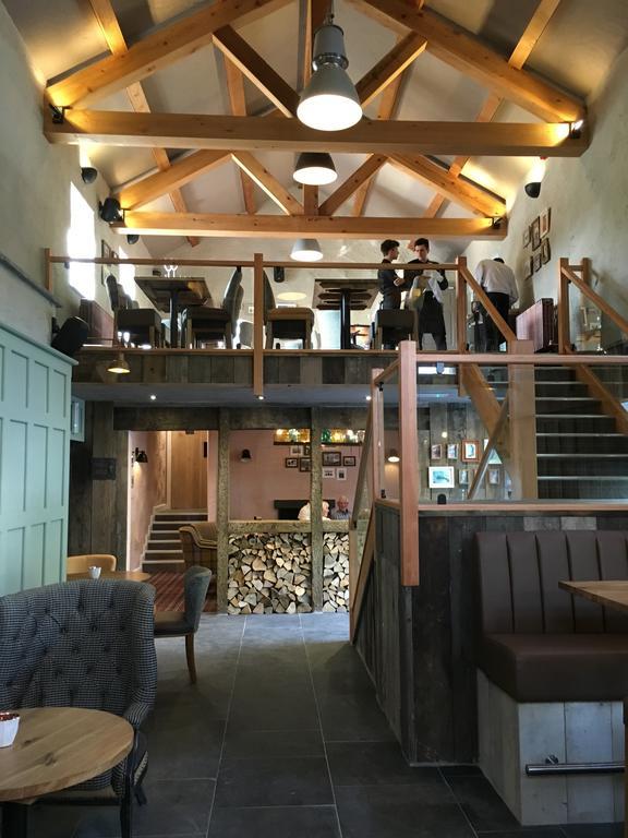 Tal Y Cafn Free House Tal-y-Cafn 외부 사진
